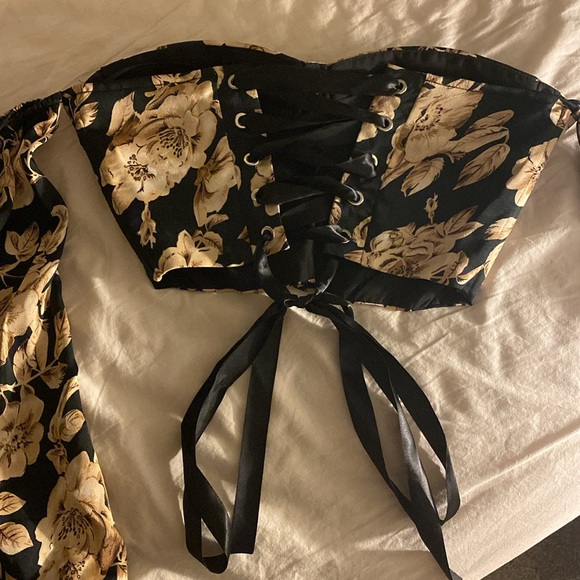 Corset top - Picture 2 of 5